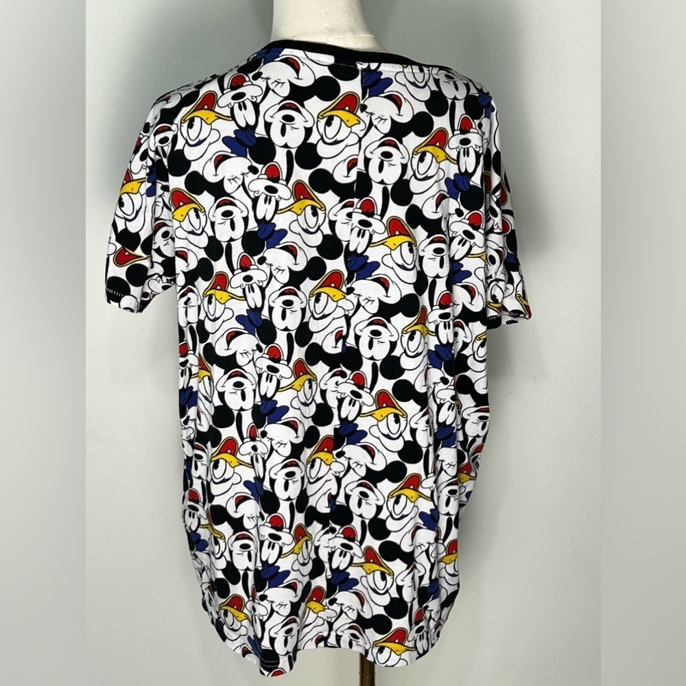 H&M Disney Collaboration Mickey Donald Duck Crewneck Oversized Tee Size Small - Picture 5 of 10